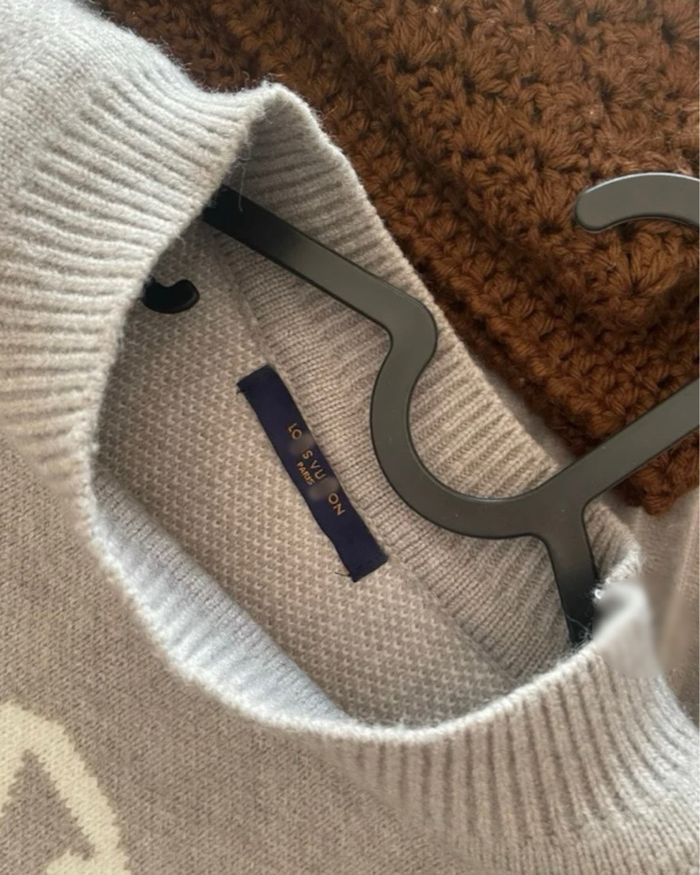 Pull Lv - photo numéro 3