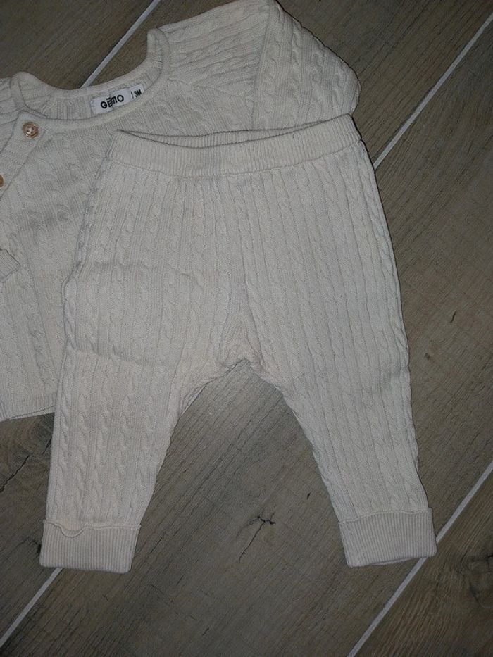 Ensemble bébé - photo numéro 2