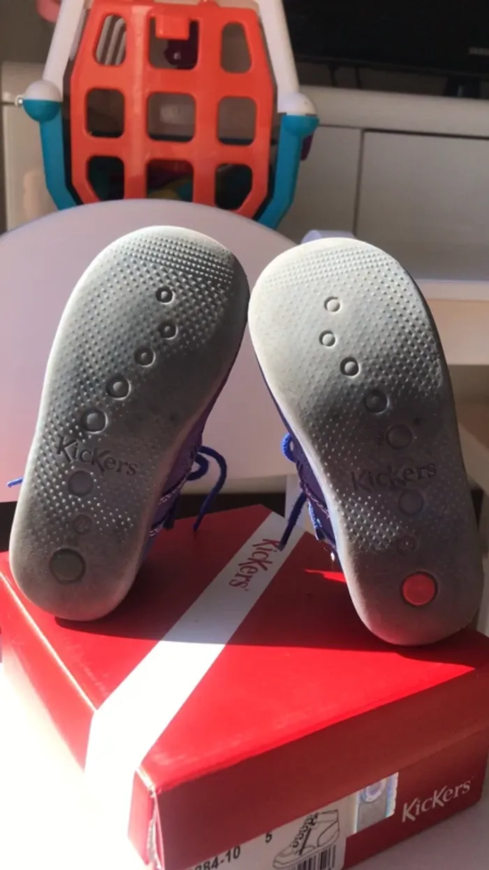 Chaussures montantes Kickers bleu pointure 26 - photo numéro 6