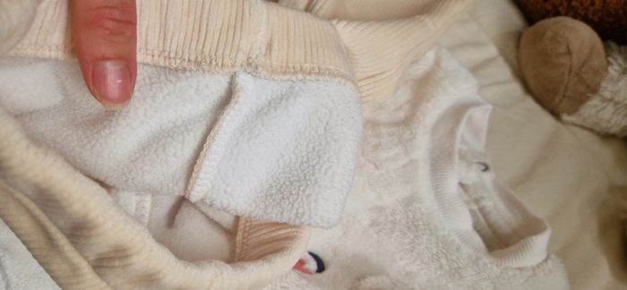Ensemble avec pull ourson - photo numéro 7
