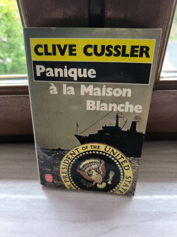 livre Panique À La Maison Blanche - Cussler Clive en tres bon etat ref EC