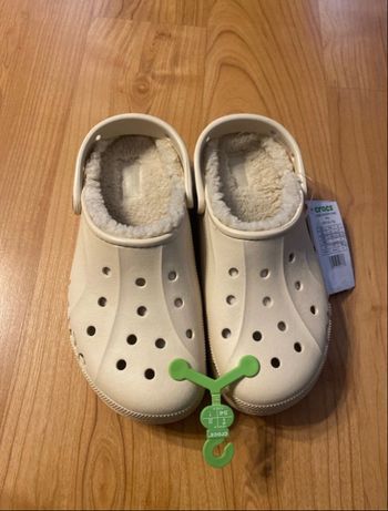 Crocs Beige ( Taille 39-40 ) Neuf avec étiquette