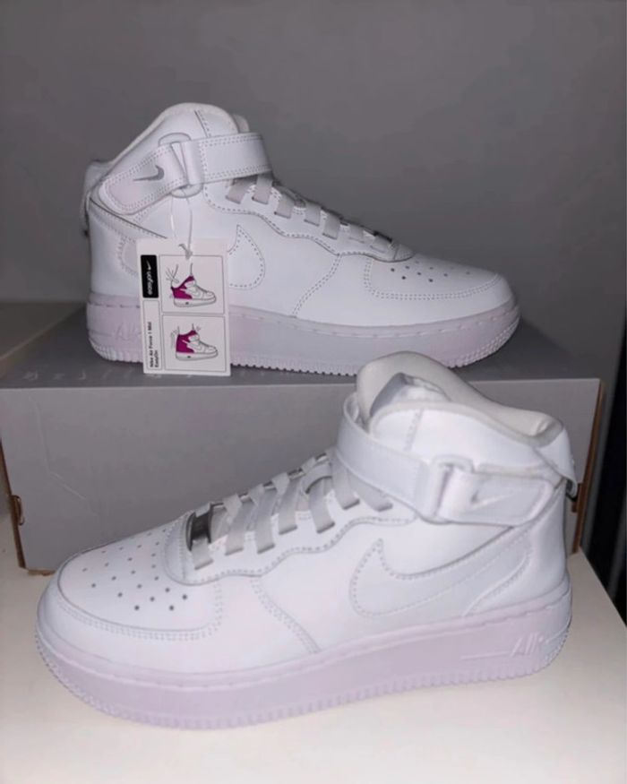 Nike Air Force 1 Mid P.38,5 Neuves unisex