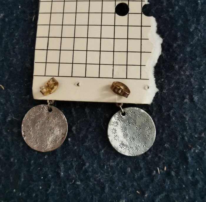 Petites boucles rondes - photo numéro 3