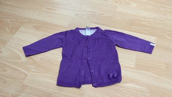 Gilet Baby club mauve / violet - 6 mois - très bon état