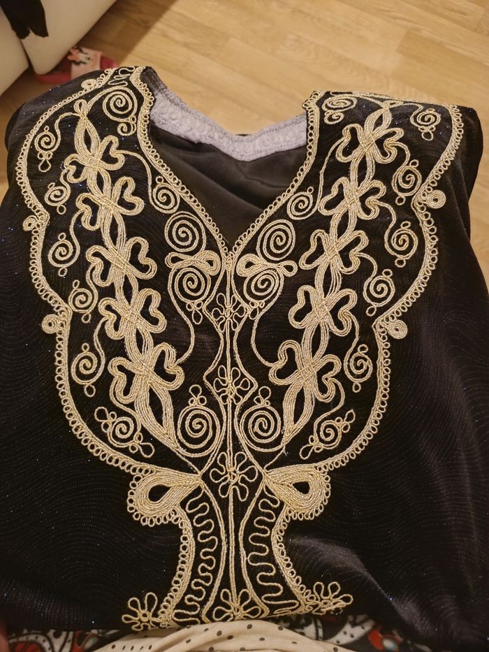 Robe traditionnelle velours - photo numéro 2