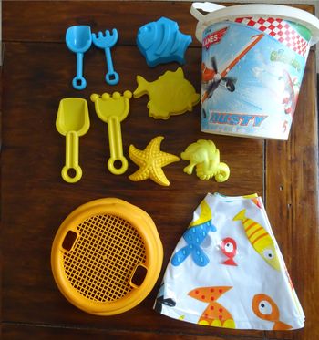 Lot de jouets de plage et bouée 11 pièces