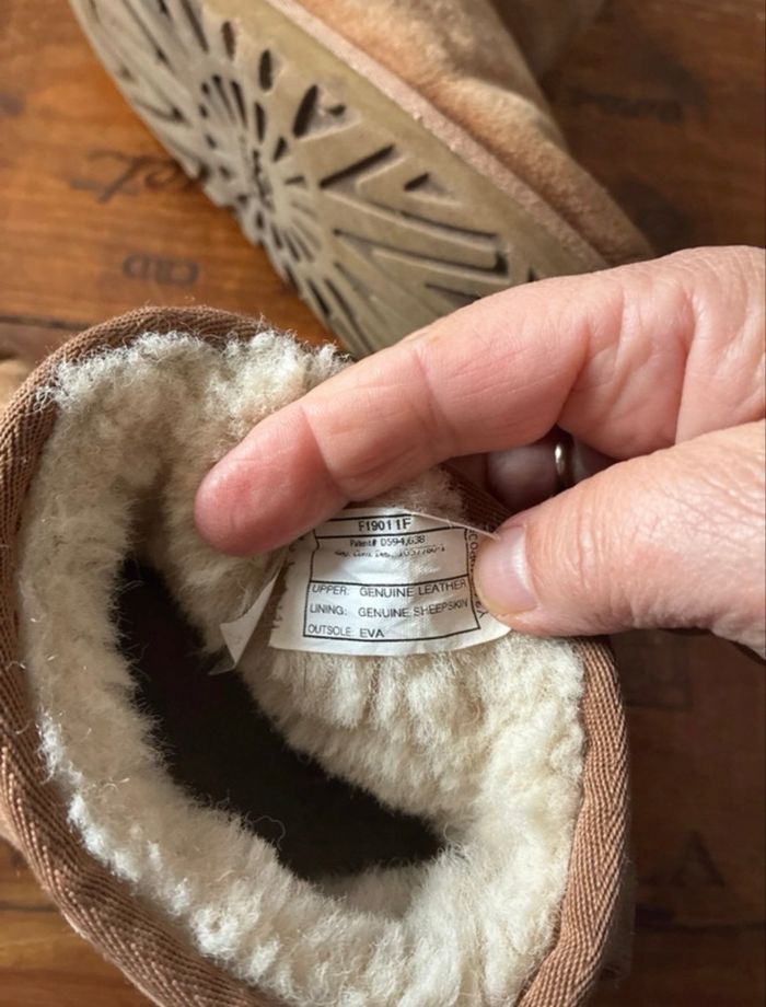 Bottines UGG pointure 37 - photo numéro 3