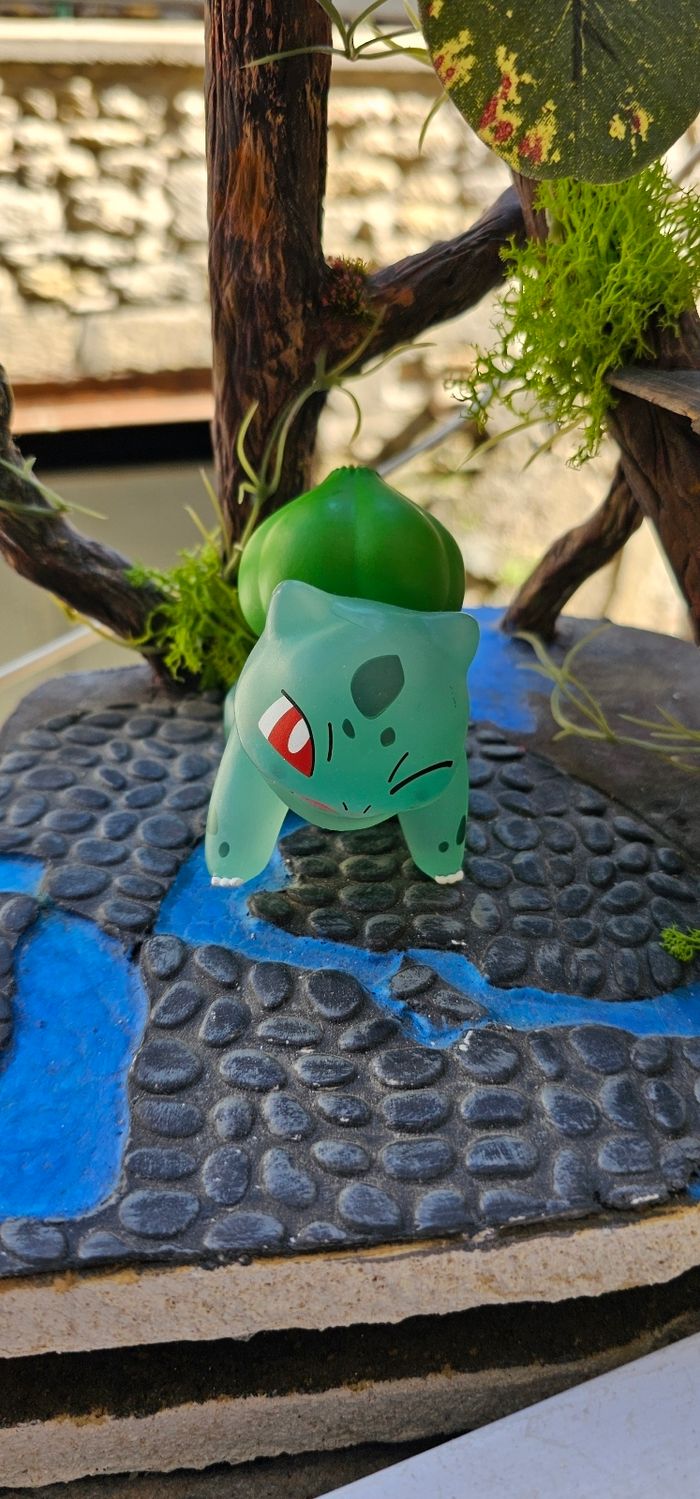 Super figurine Pokemon Nintendo Bulbizarre effet transparent - photo numéro 2