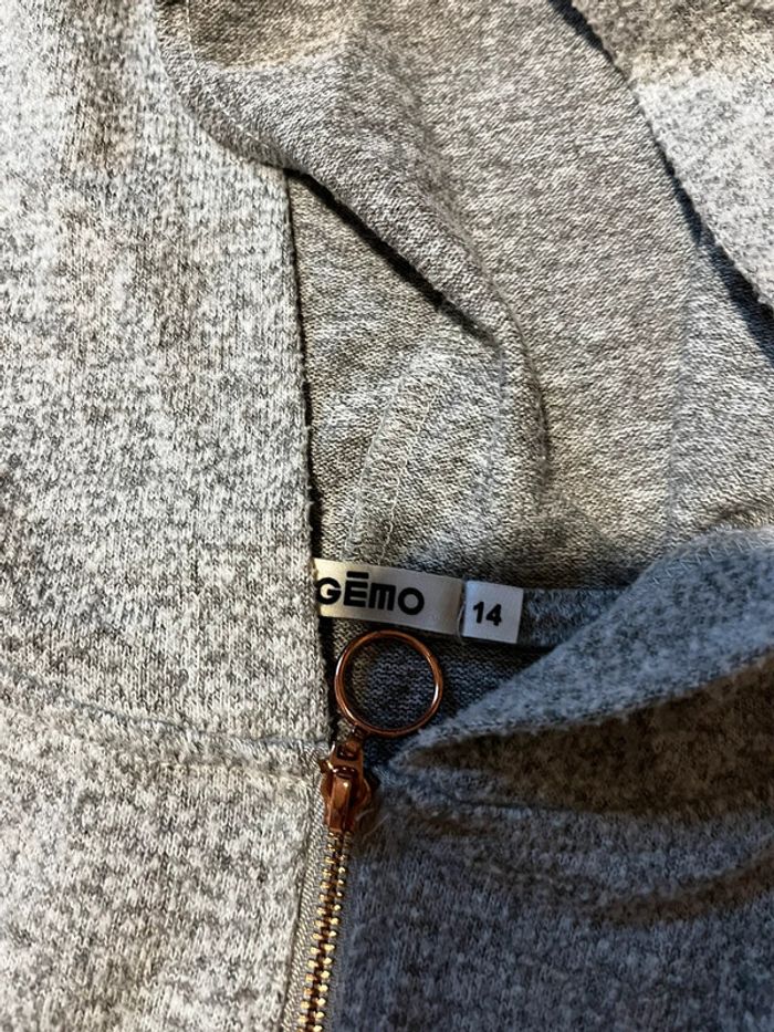 Lot 14 ans fille - photo numéro 3