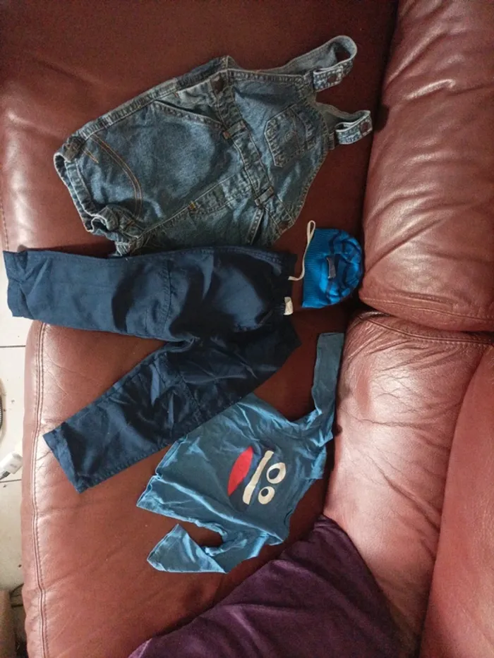 Lot de vêtements