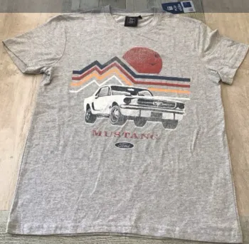 Neuf tee shirt ford mustang