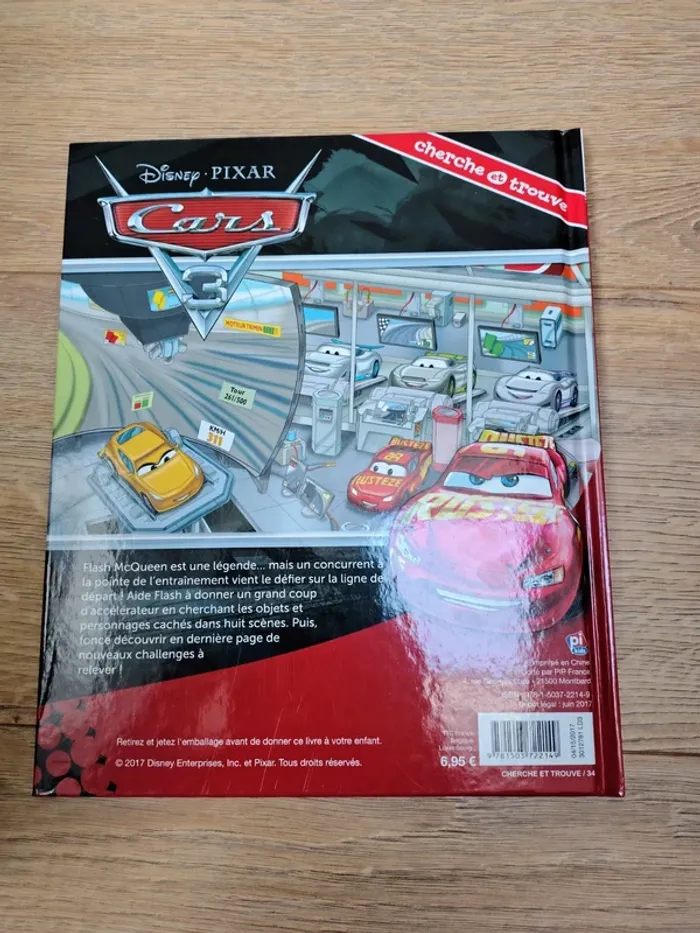 Livre Cherche et trouve cars 3 Disney Pixar parfait état - photo numéro 2