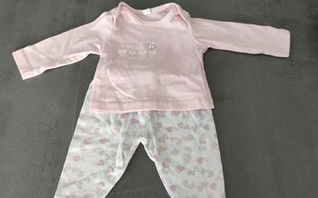 Ensemble léger t shirt pentalon en coton