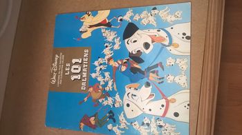 lot de 3 livres enfants : les 101 dalmatiens+pinocchio+ les trois petits cochons