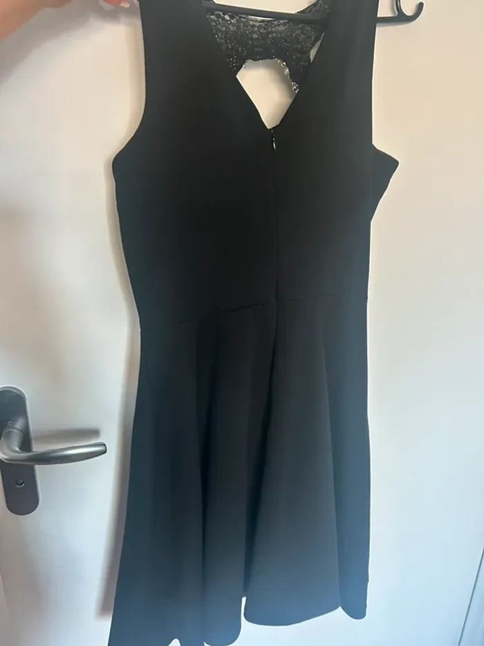 Robe noir patineuse taille M - photo numéro 5