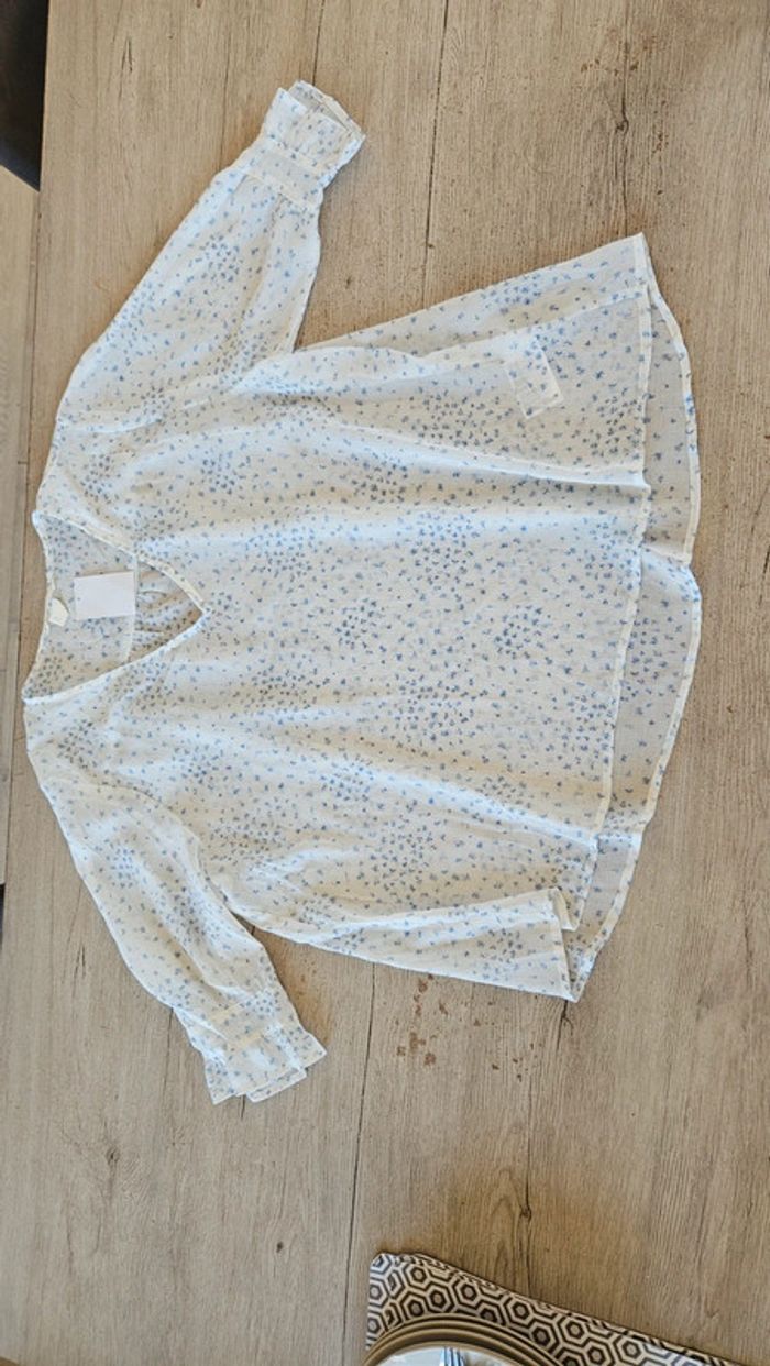 Blouse blanche transparente avec dessin, manches courtes, H&M, 42, neuve avec étiquette - photo numéro 4