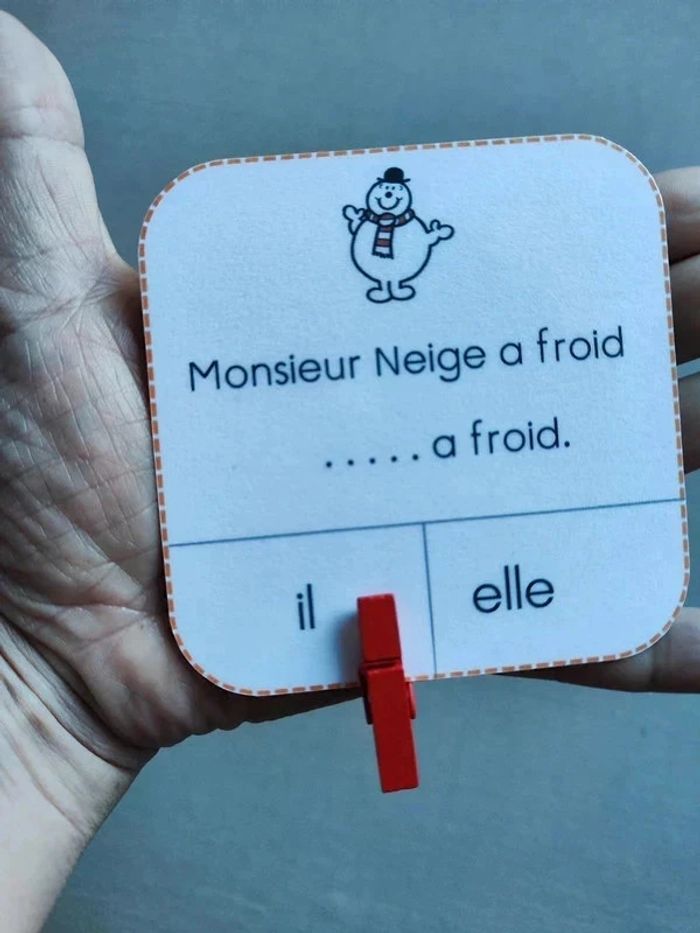 36 cartes à pince sur les pronoms - photo numéro 2