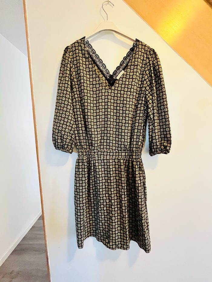 Robe cache cache neuf taille 40
