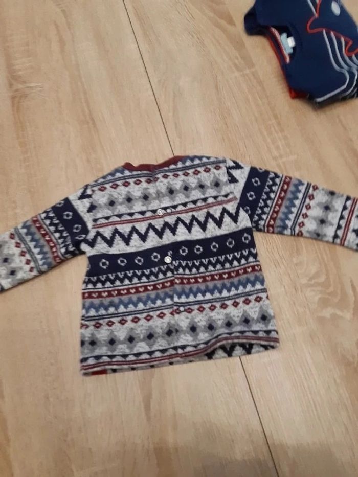 Pull 6 mois - photo numéro 2