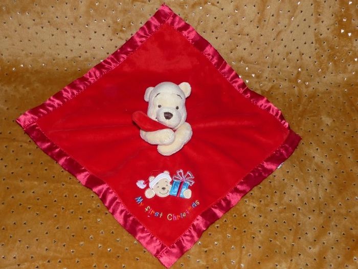 Doudou plat Winnie Disney  my first christmas