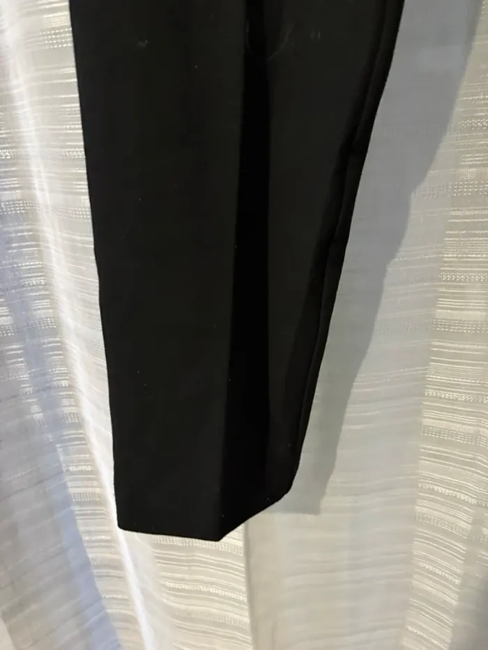 Pantalon noir - photo numéro 2