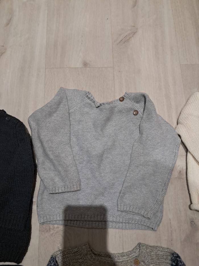 Lot de pulls et pulls de noël 18 mois neufs et tbe garçon - photo numéro 9