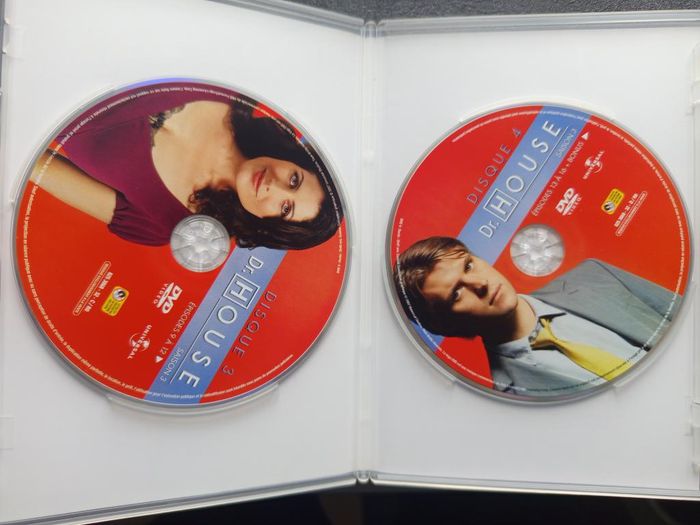 DVD - Dr. House - Coffret saisons 1 à 3 - photo numéro 10