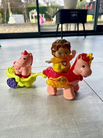 Vtech tut tut copains la licorne magique de claire, la princesse aventurière