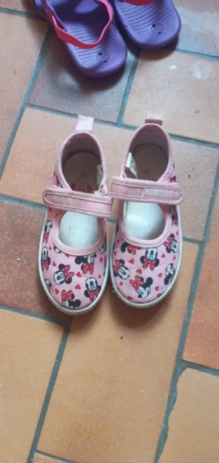 Chaussure Disney Minnie pointure 25