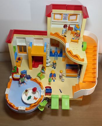 Garderie playmobil 