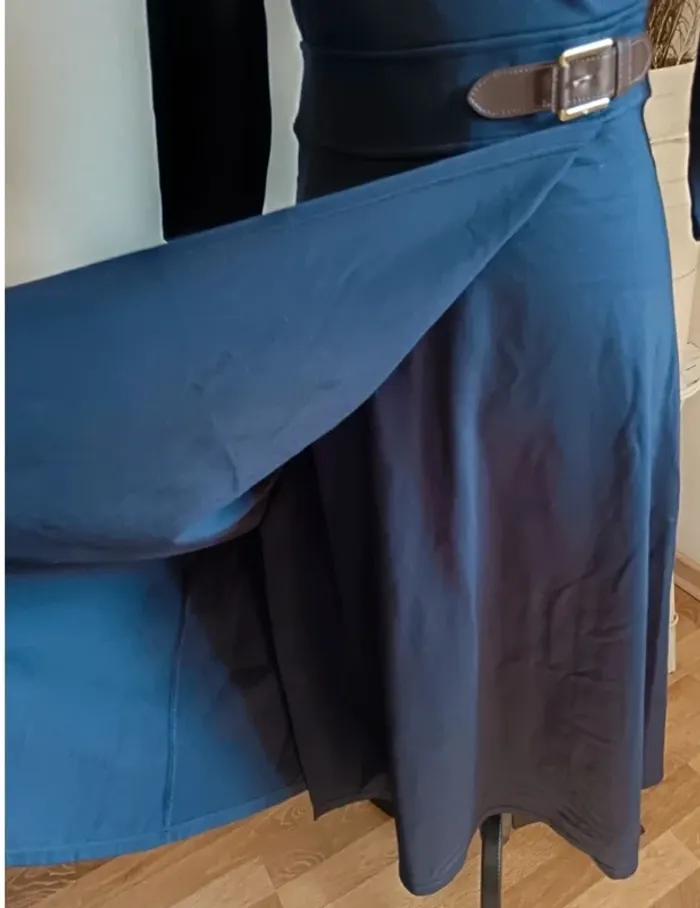 Ralph Lauren "Robe bleu marine portefeuille" t. 34 - photo numéro 7