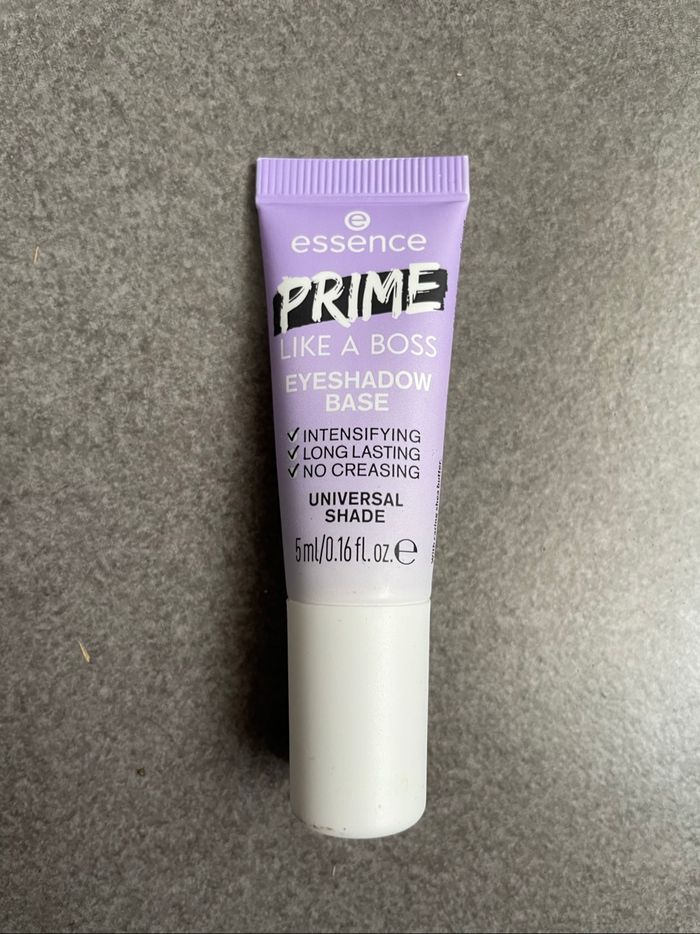 Essence base yeux