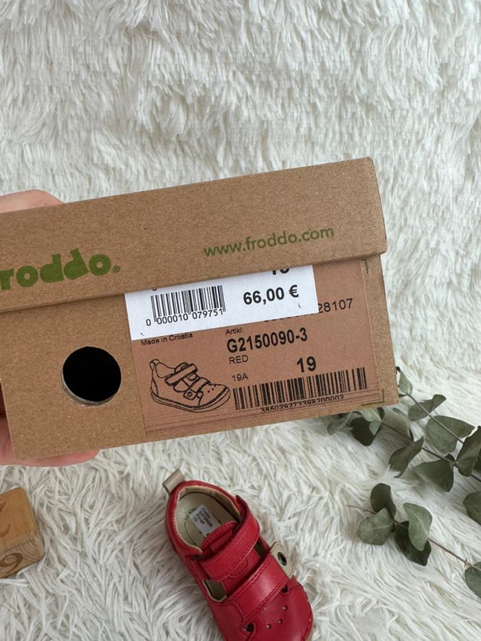 Paire de sandales cuir rouge Froddo taille 19 - photo numéro 3