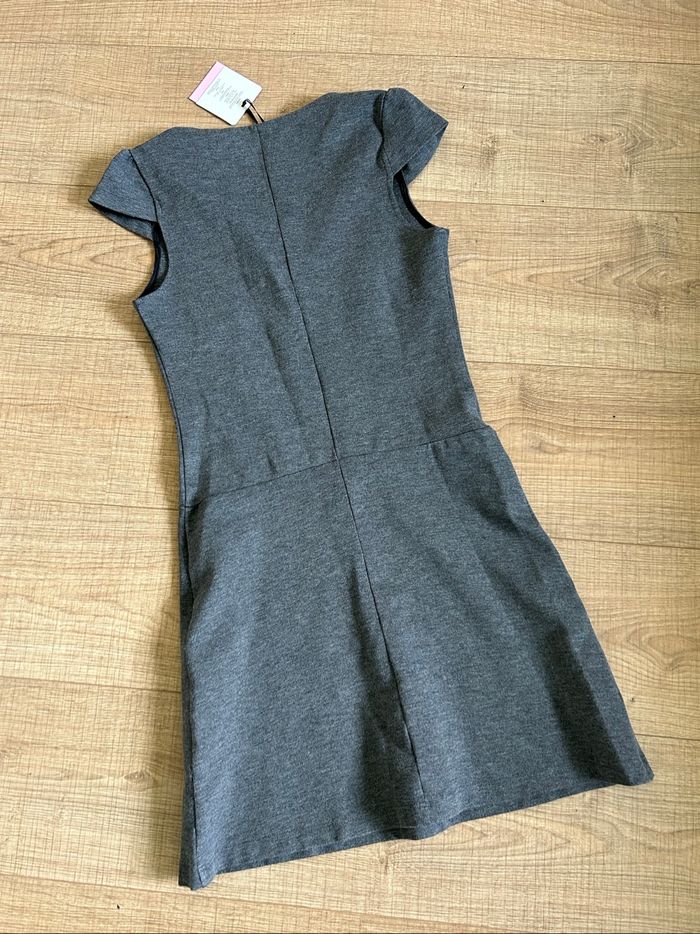 Robe grise et noire neuve à manches courtes Naf Naf taille XS - photo numéro 8