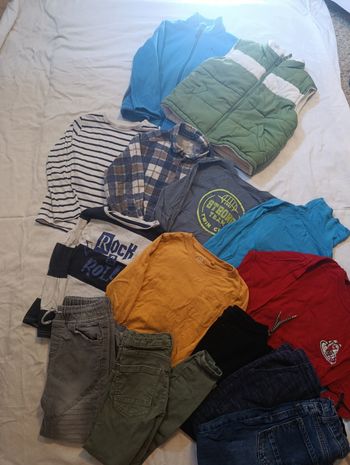 Lot de vêtements garçons