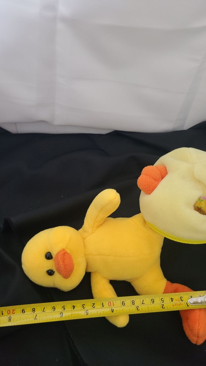 Peluche canard poussin dans un œuf avec fermeture éclair - photo numéro 2