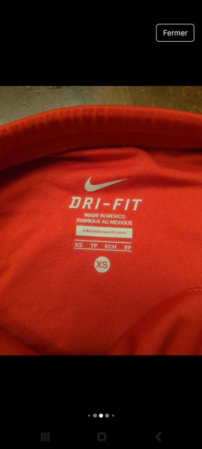 Short de course Nike rouge femme XS neuf - photo numéro 4