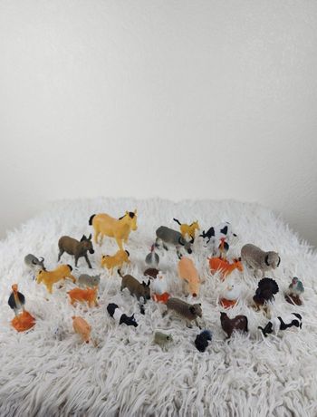 Lot de 28 figurines animaux de la Ferme marque Oxybul