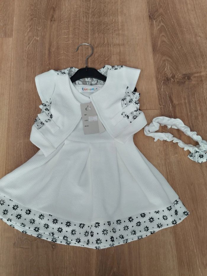 Robe blanche 12mois - photo numéro 2