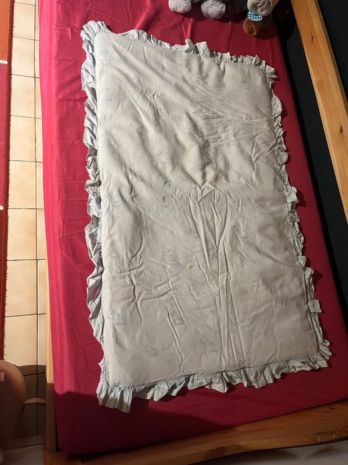 Couette ou sur matelas bébé
