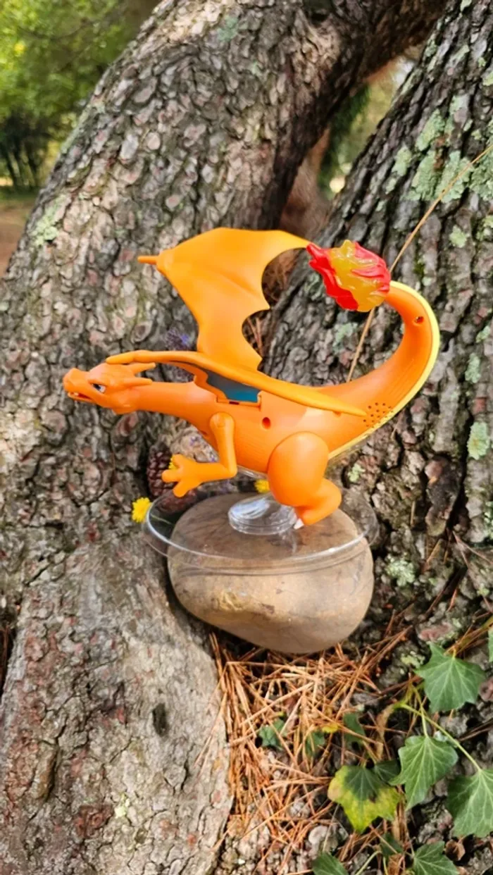 Super grande figurine Pokemon Nintendo Dracaufeu interactif - photo numéro 2