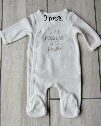 Grenouillere unisexe naissance "petit bonheur de la famille".