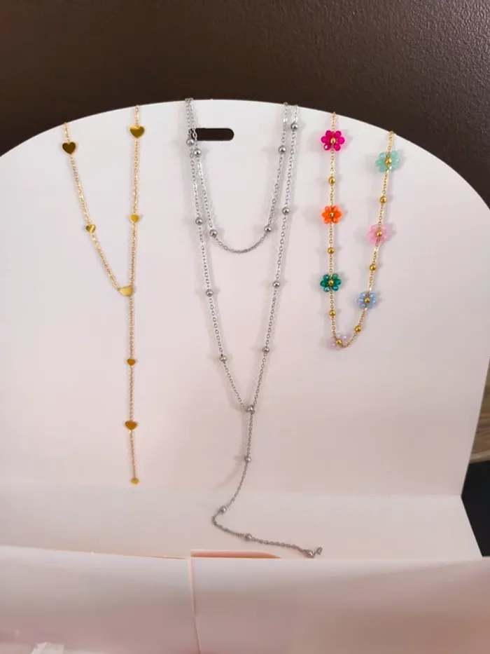 Lot de 50 bijoux dorés et argentés - photo numéro 5