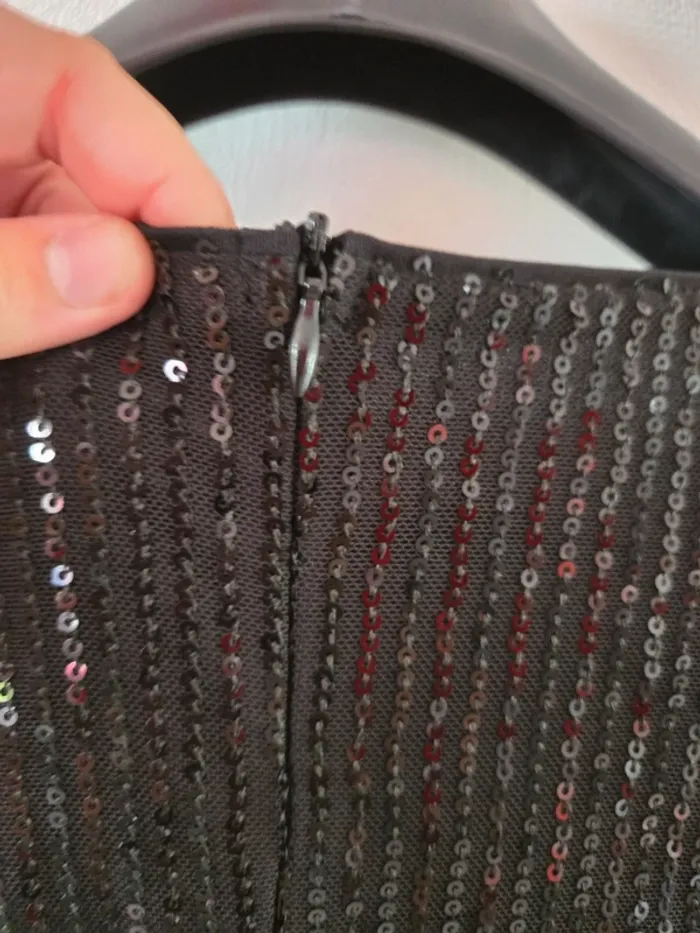 Magnifique robe mini a paillettes T M Cider neuve - photo numéro 7