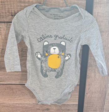 Body gris Du Pareil au Même 9 mois