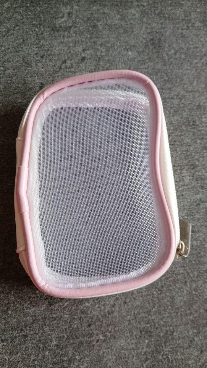 Pochette - photo numéro 1