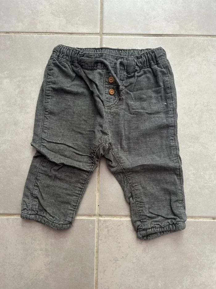 Pantalon gris H&M taille 4-6 mois