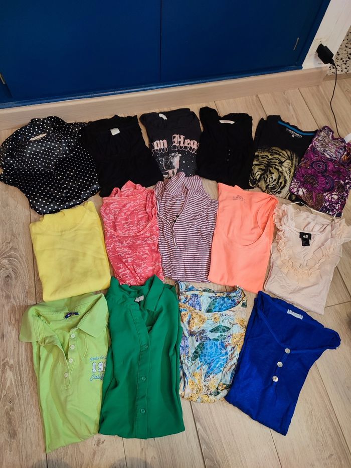 Lot de 15 t-shirt et chemisier