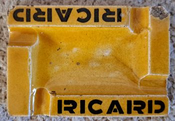 🍽 Ancien cendrier en grès Ricard